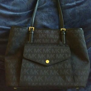 Michael Kors Purse (authentic)